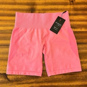 NVGTN contour seamless shorts